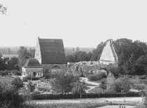 Åtvids gamla kyrka omskapades till en ruin 1887. Foto: Johan Thorin/Östergötlands museums arkiv