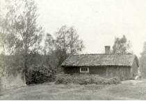 Stugan i Bråta by på 1910-talet. Bild: Albin Lindqvist